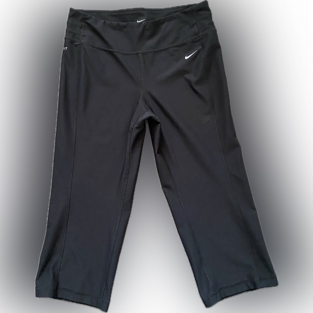 Nike DRI-FIT Capris - Size Small - EUC